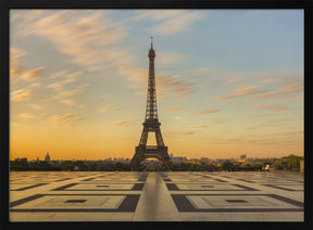 AMANECER EN TROCADERO Poster