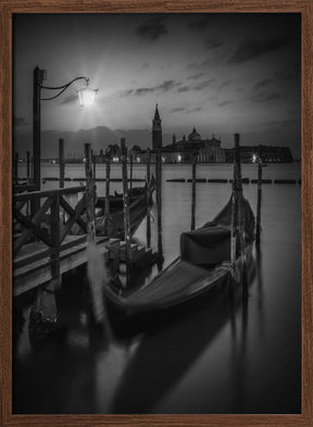 VENICE Gondolas during sunrise in black and white Poster