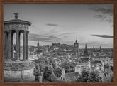 Charming evening atmosphere in Edinburgh - Monochrome Poster