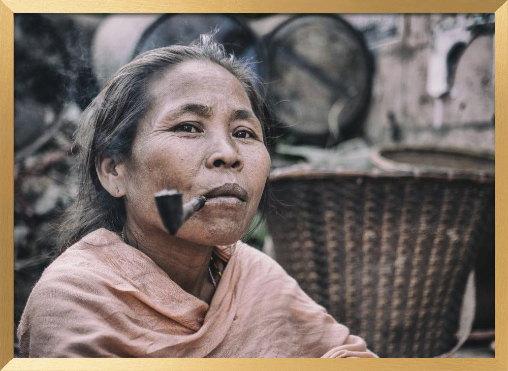 Lady from betel market in Cox's Bazar Poster