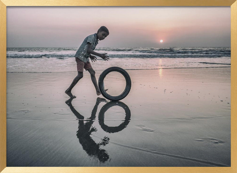 Little Mustaffa plays with infinity Poster