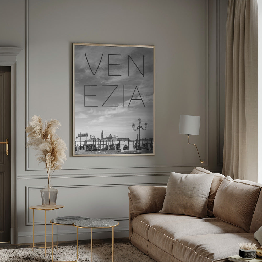 VENICE Gondolas in the early morning | Text &amp; Skyline Poster