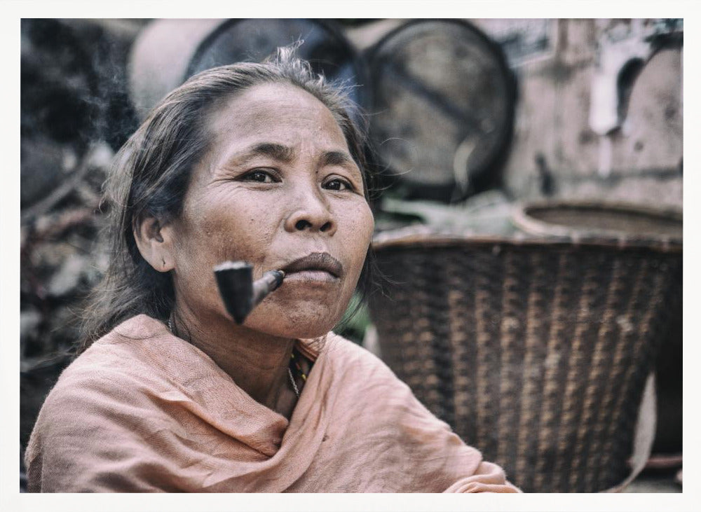 Lady from betel market in Cox's Bazar Poster