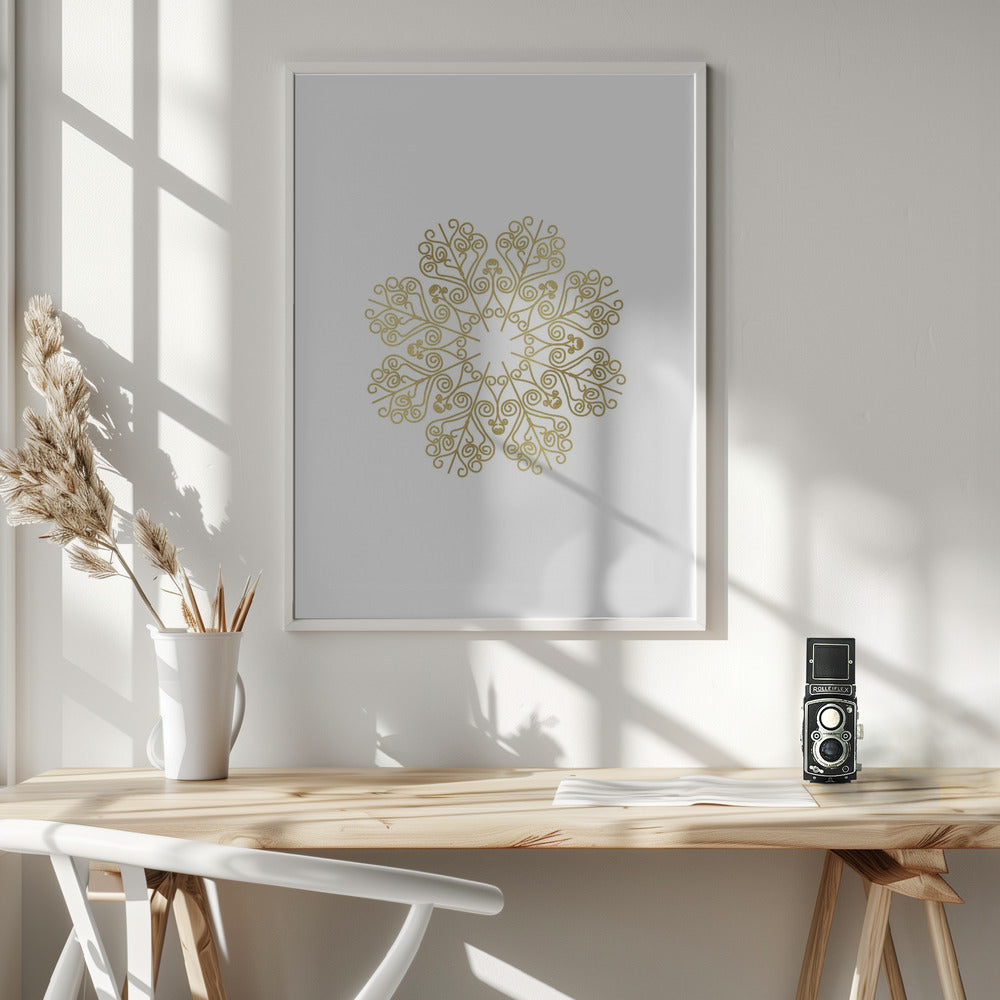 Gold lace snowflake (2) Poster