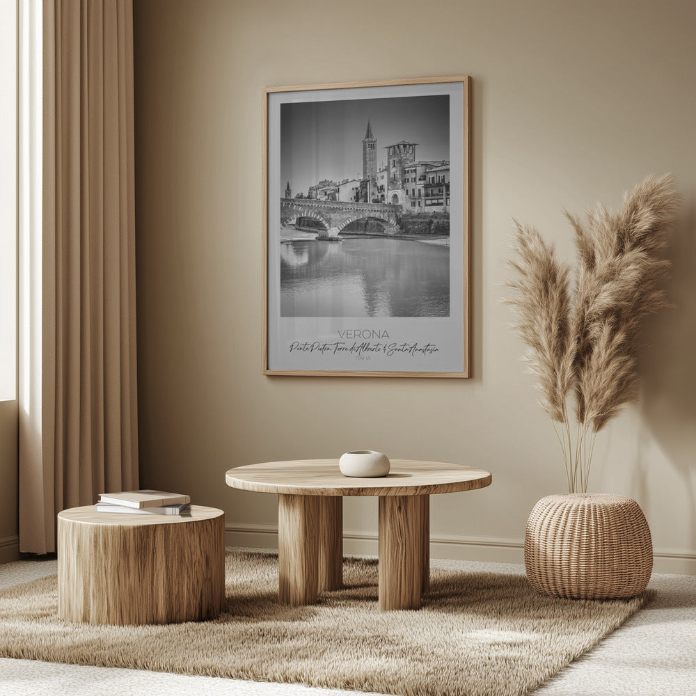 In focus: VERONA Ponte Pietra, Torre di Alberto &amp; Santa Anastasia Poster