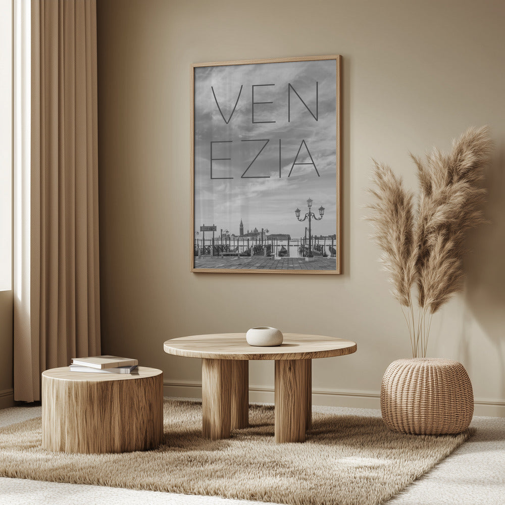 VENICE Gondolas in the early morning | Text &amp; Skyline Poster