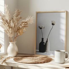 Black And White Vase No 2 Poster