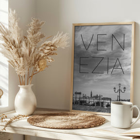 VENICE Gondolas in the early morning | Text &amp; Skyline Poster