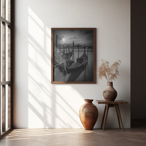 VENICE Gondolas during sunrise in black and white Poster