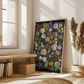 Ragni moody flowers in gold Poster