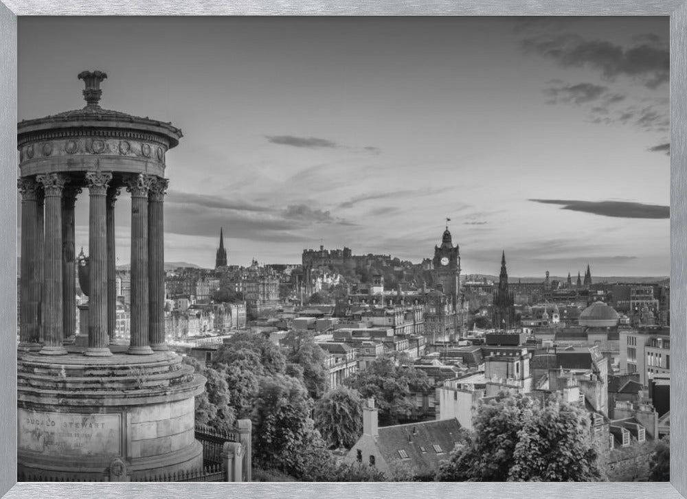 Charming evening atmosphere in Edinburgh - Monochrome Poster